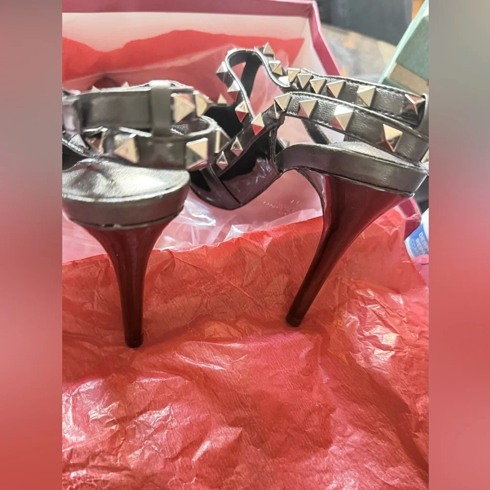 Rockstar Black Patent Studded Heels BNIB - Picture 2 of 4